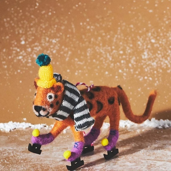 NWT Anthropologie Wild Bundled Up Wool Leopard Christmas Ornament - Picture 1 of 2